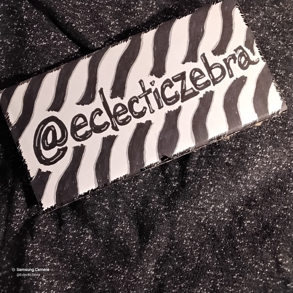 Metallic Impressions Nascar tin and cards - Picture 9 of 9